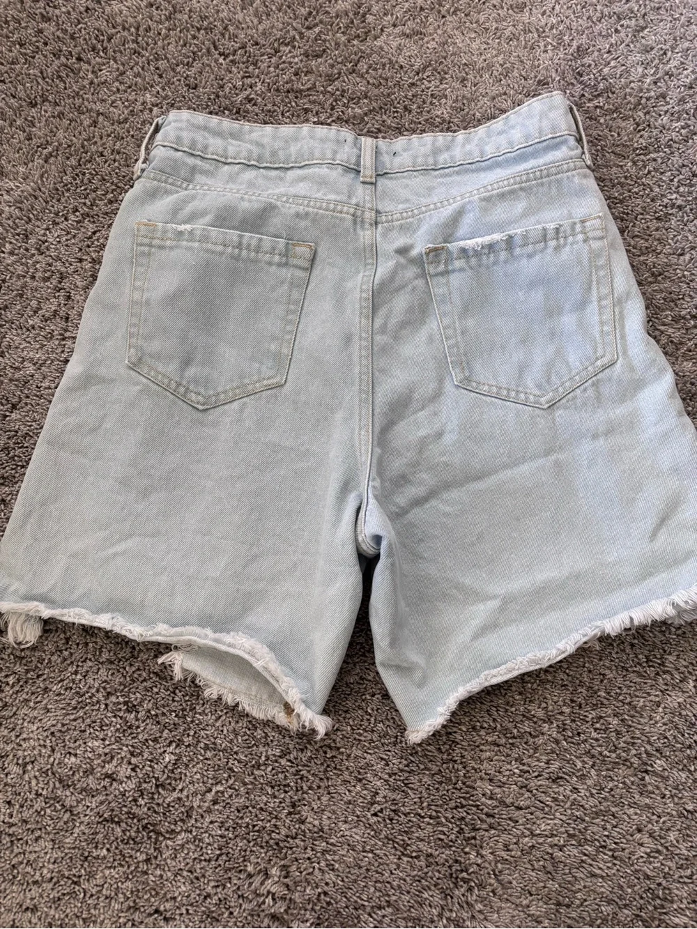 PrettyLittleThing Light Blue Distressed Ripped Long Denim Shorts Womens Size 8